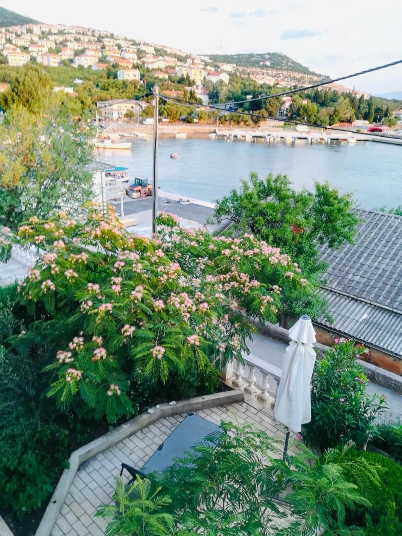 Apartmani Karla Klenovica Ngoại thất bức ảnh